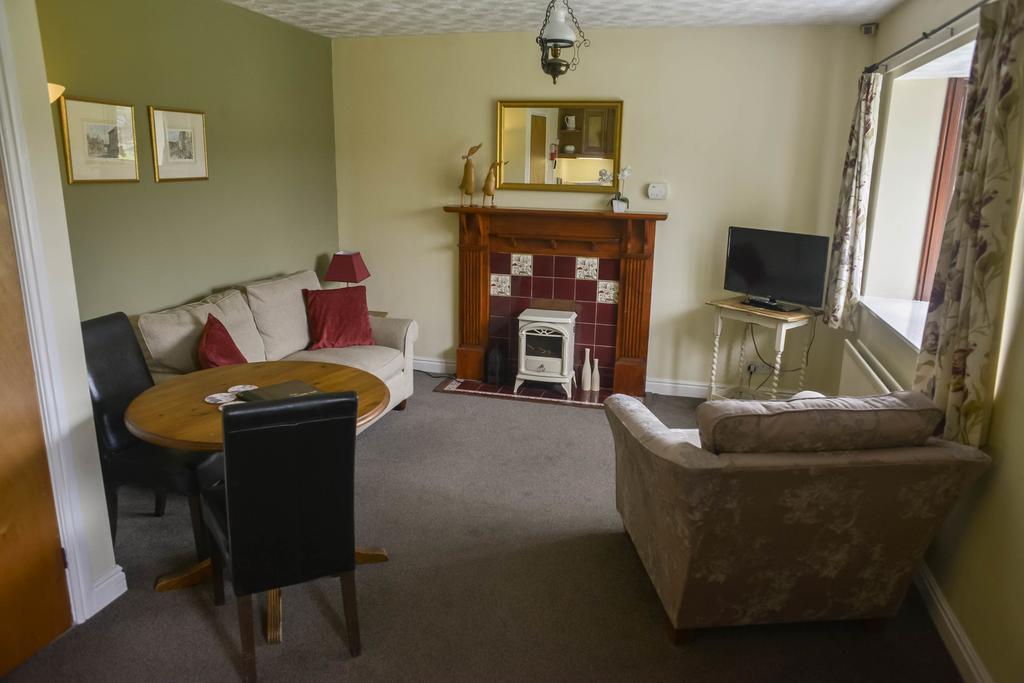 Sutton  The Whitestonecliffe Inn חדר תמונה